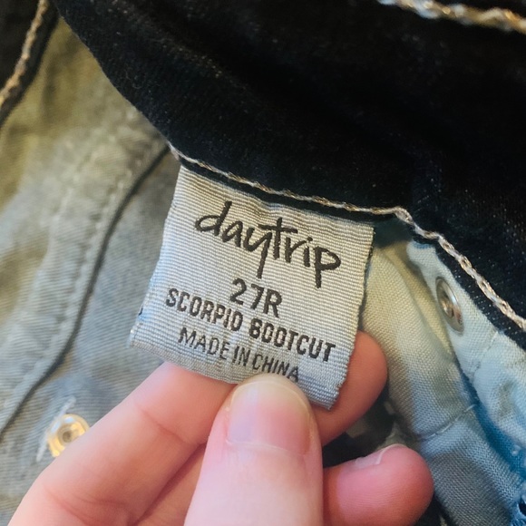 Daytrip Women’s Bootcut Jeans Size 27R - Picture 11 of 14